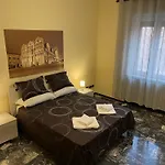 Cameracafe בית הארחה