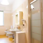 בית הארחה Cameracafe *