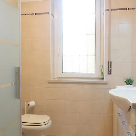 Cameracafe Gasthof Ferrara